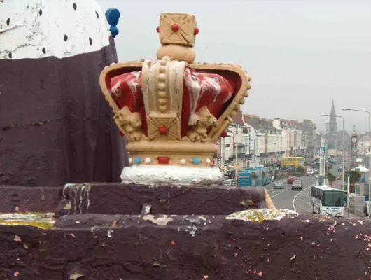 Detail of pollution levels contributing to the statues deterioration